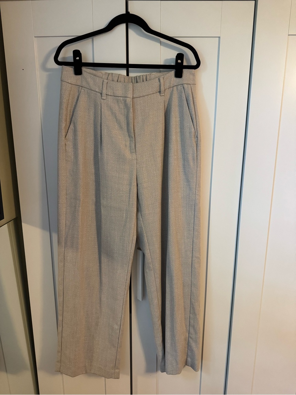 Old Navy Light Beige Wide-Leg Pleated Trousers